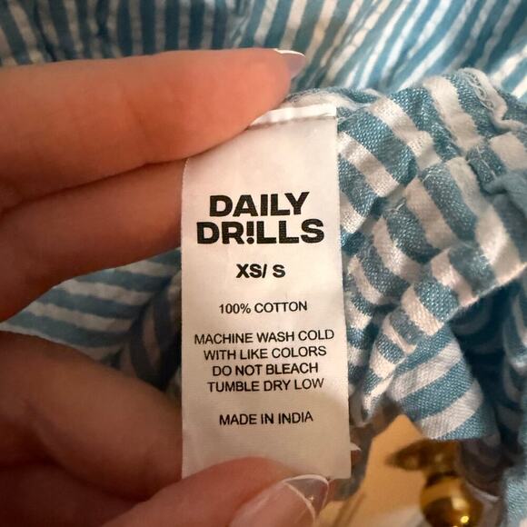Daily Drills Seersucker Striped Cotton Top Short Sleeve Blue White Size XS / S - Picture 5 of 5